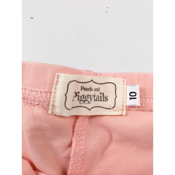 Pearls and Piggytails Pink Capri Ruffle Leggings - Picture 3 of 4